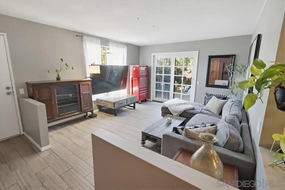 Photo #11: 250045827 Listing: Photo #11