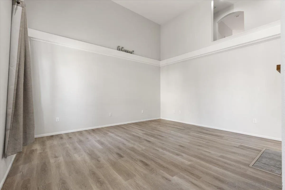 https://cdn.realtyfeed.com/cdn/127/250045828/ec4ed462b05f93c9b9c4364e179ac522.webp