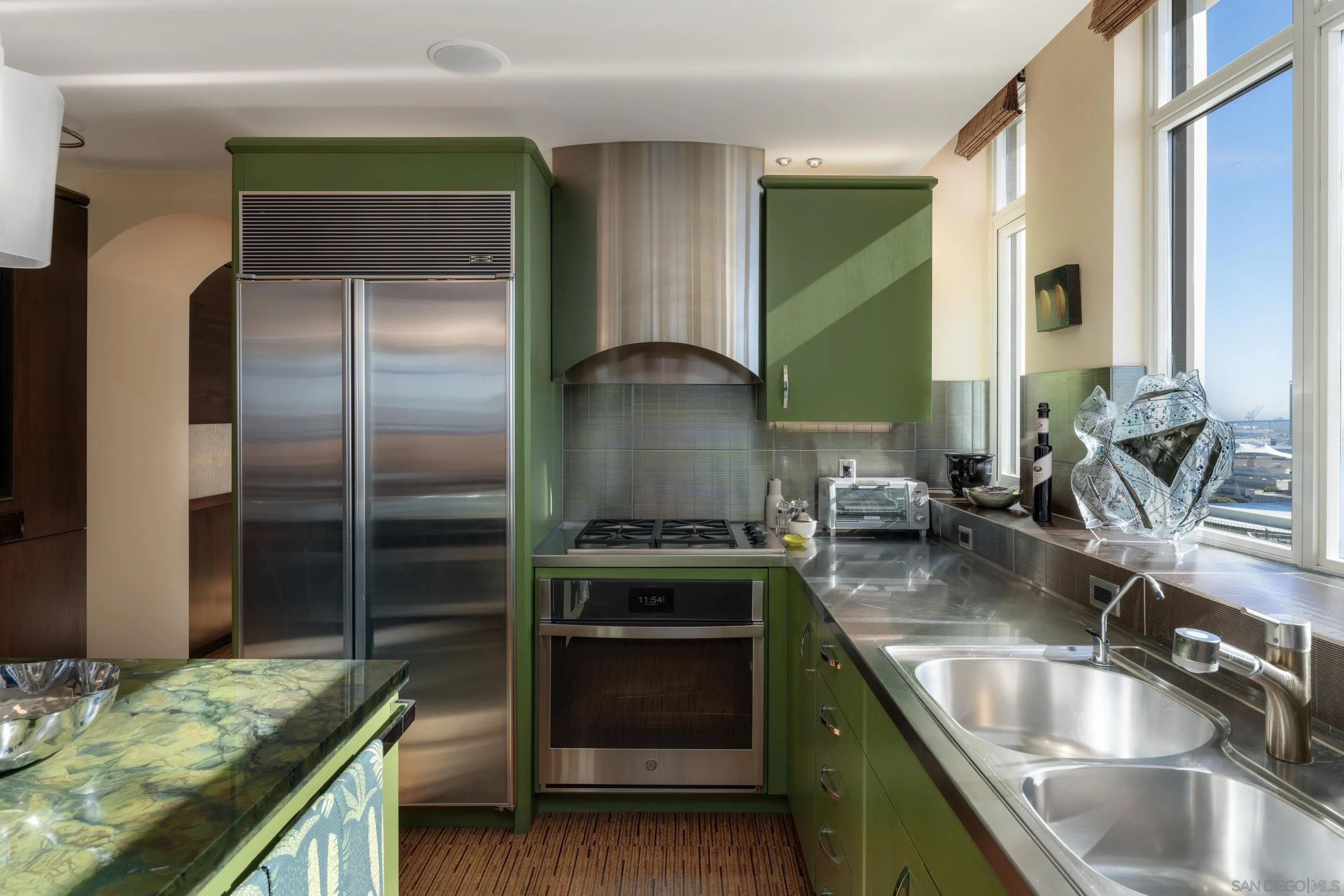 https://cdn.realtyfeed.com/cdn/127/250045838/8de501517fe07537895da94b8bda3611.webp