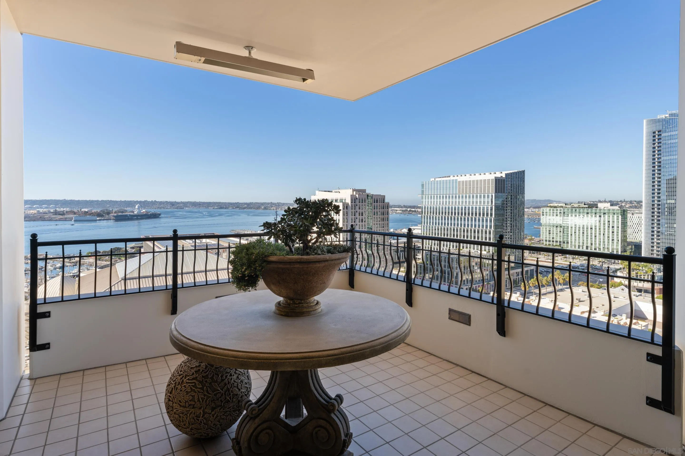 https://cdn.realtyfeed.com/cdn/127/250045838/bed43eb30dda7c6886b471fe2ba22c17.webp
