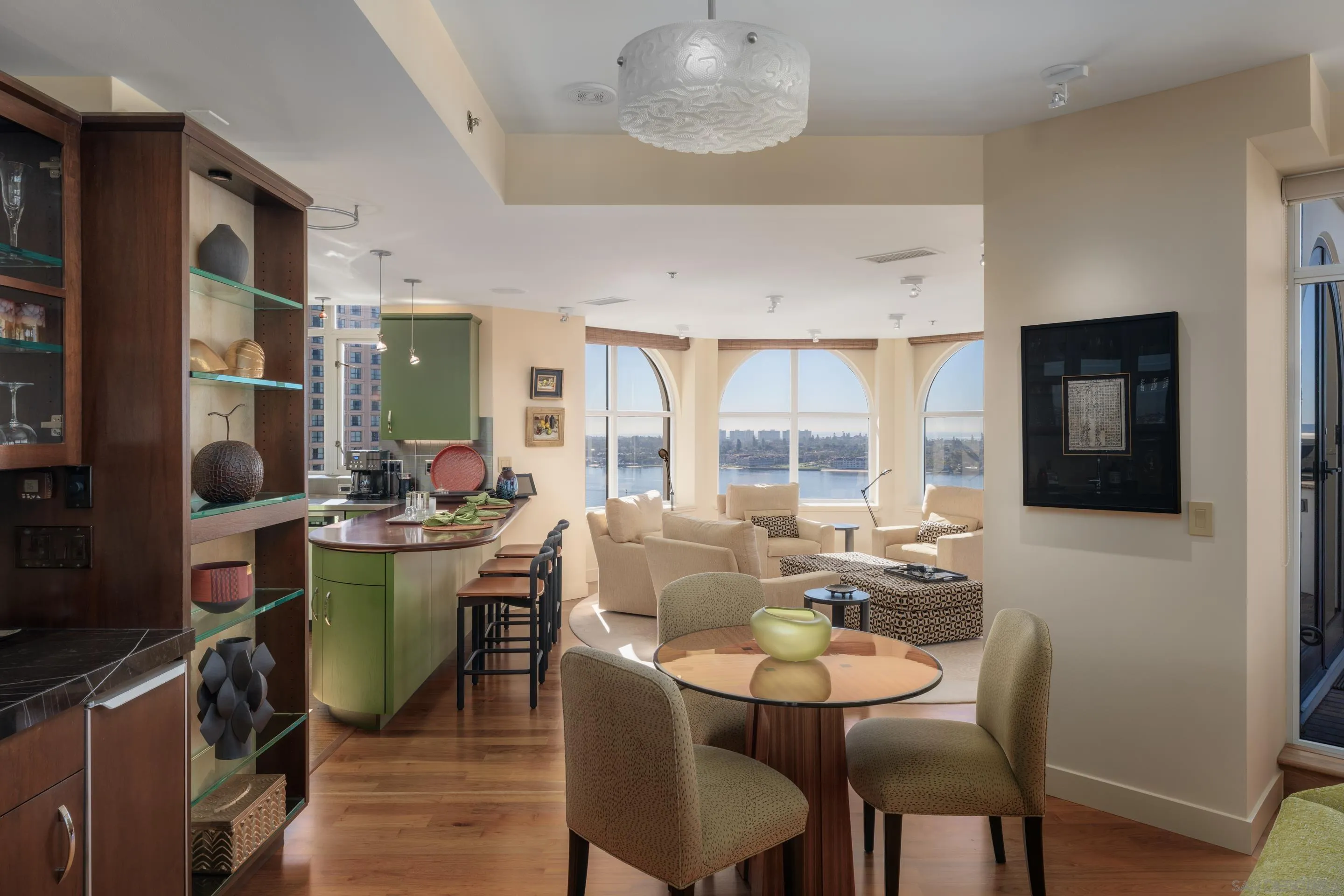 https://cdn.realtyfeed.com/cdn/127/250045838/f61043539fcc46ba530b6a5a74a7e696.webp
