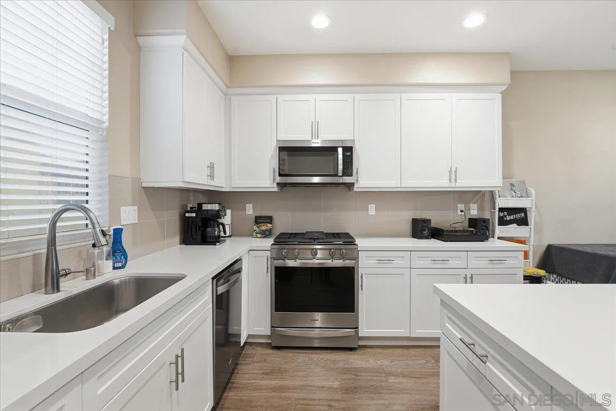 Photo #32: 250045846 Listing: Photo #32