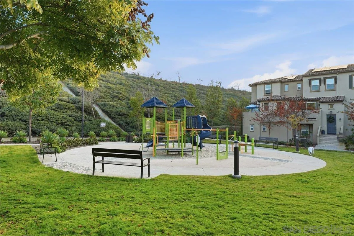 Photo #23: 250045846 Listing: Photo #23