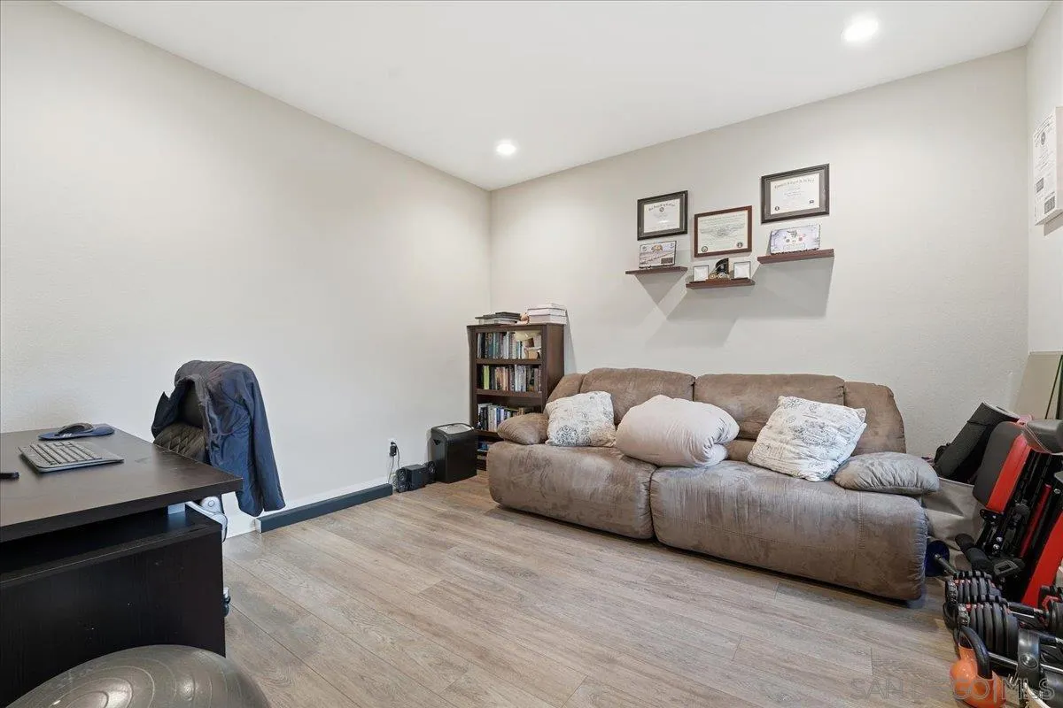 Photo #28: 250045846 Listing: Photo #28