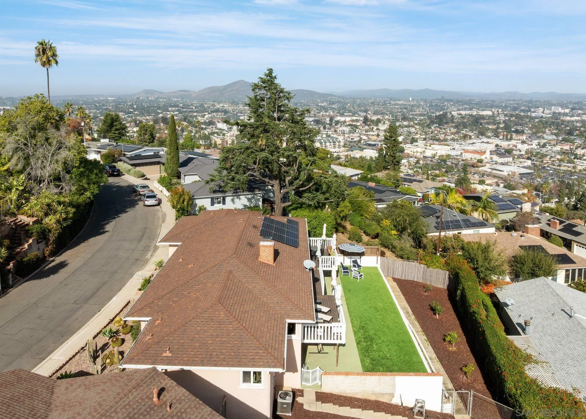 https://cdn.realtyfeed.com/cdn/127/250045847/d1a86149cb120582009e35090aa68780.webp