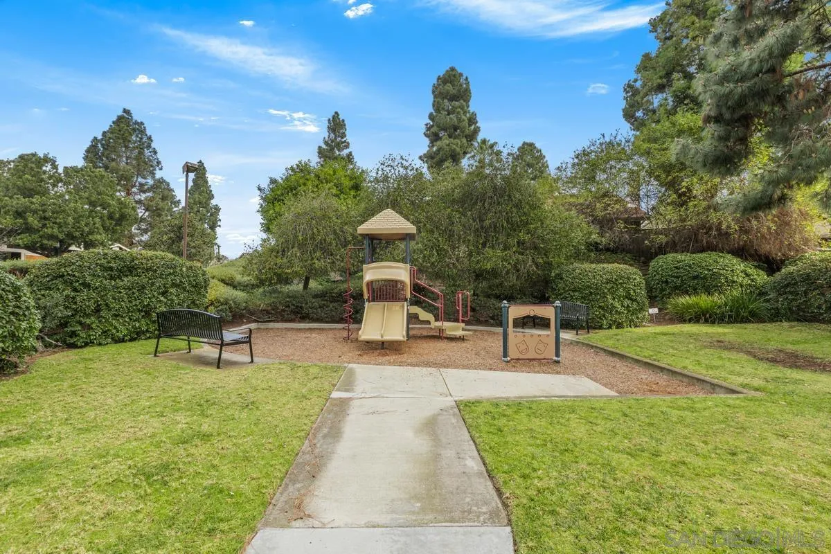 Photo #27: 250045852 Listing: Photo #27