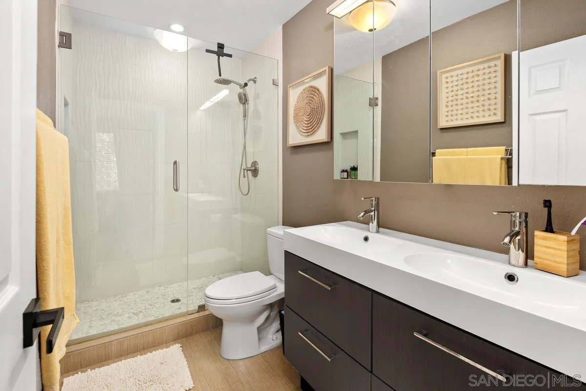 Photo #18: 250045852 Listing: Photo #18