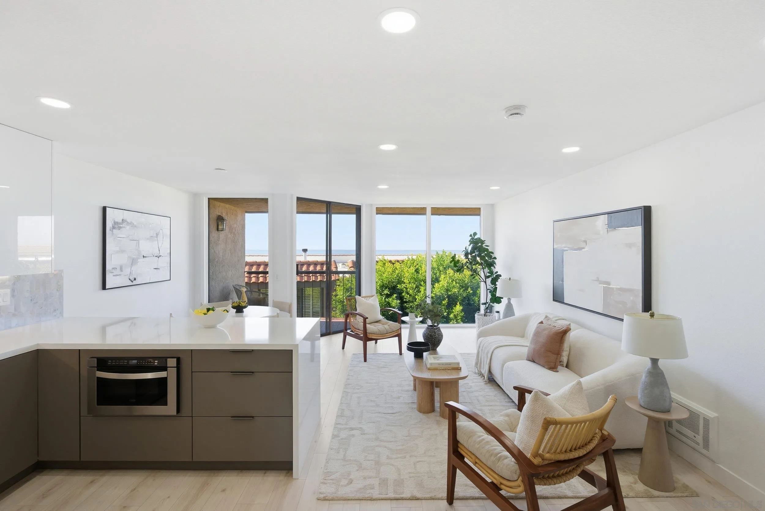 Photo #5: 250045859 Listing: Photo #5