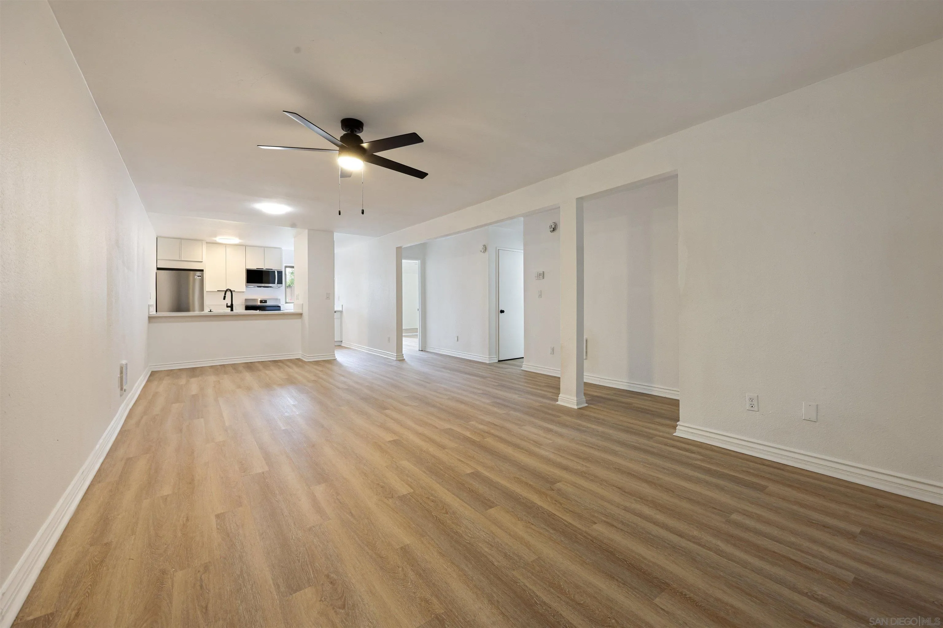 Photo #2: 250045861 Listing: Photo #2