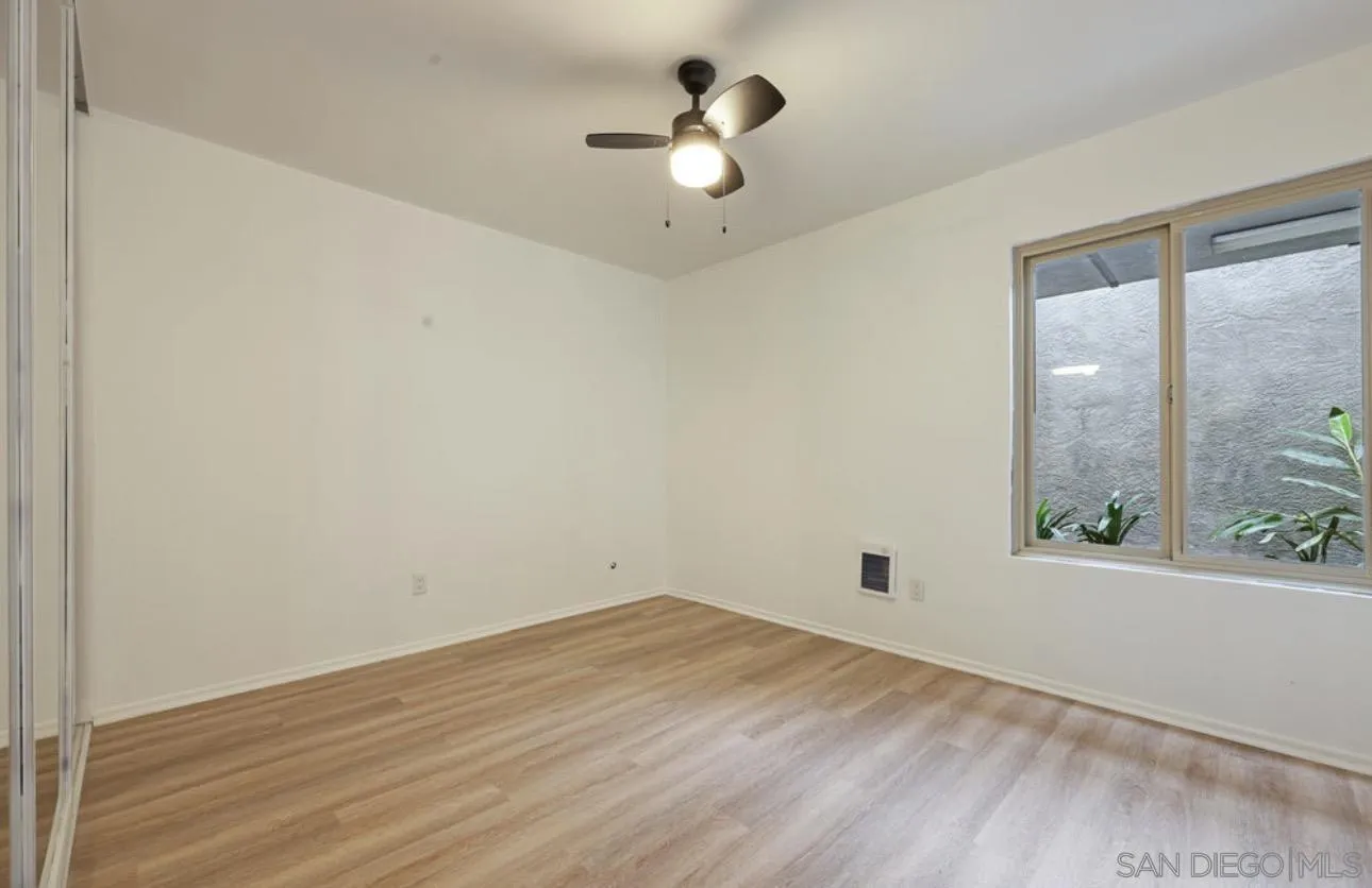 Photo #9: 250045861 Listing: Photo #9