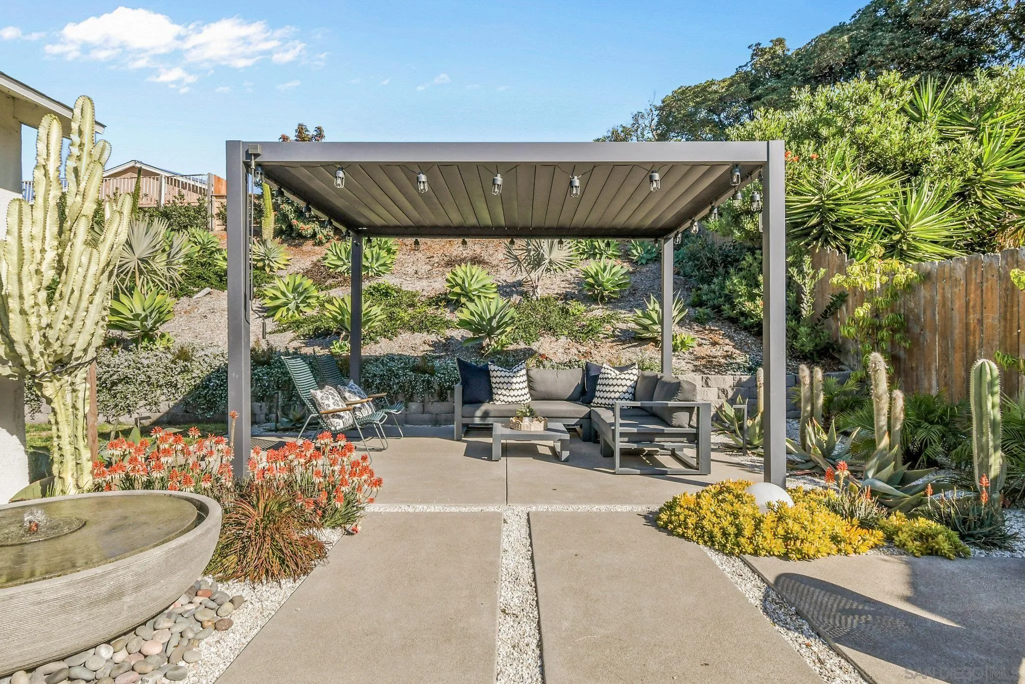 https://cdn.realtyfeed.com/cdn/127/250045872/640745d164b9c550645f593d225f81c7.webp