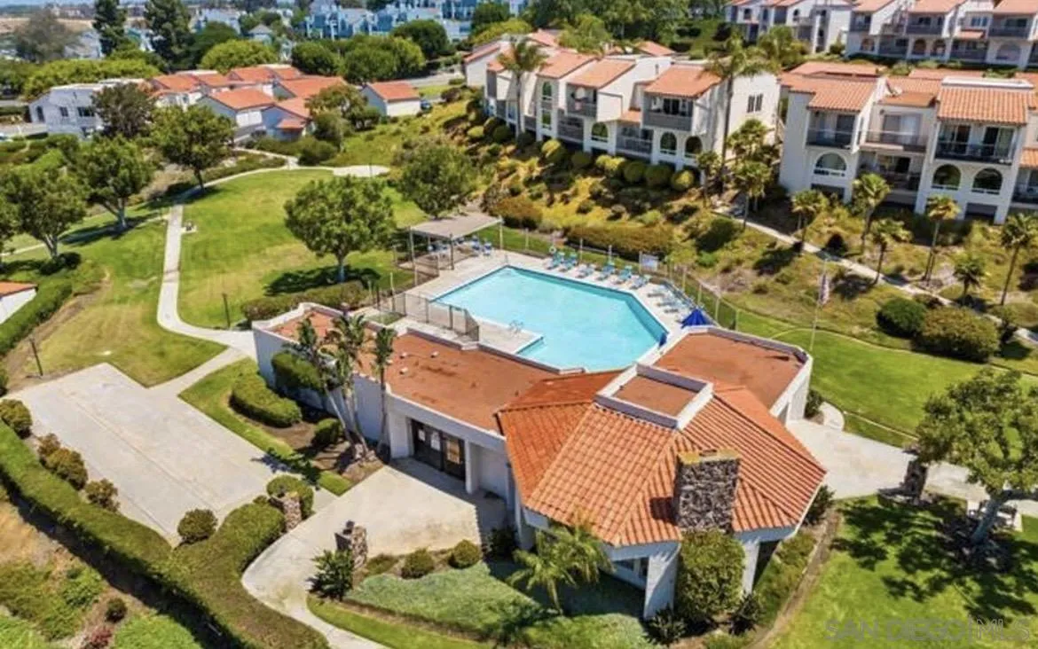 https://cdn.realtyfeed.com/cdn/127/250045880/998bcd65e9af0fd725ab03f20e967145.webp