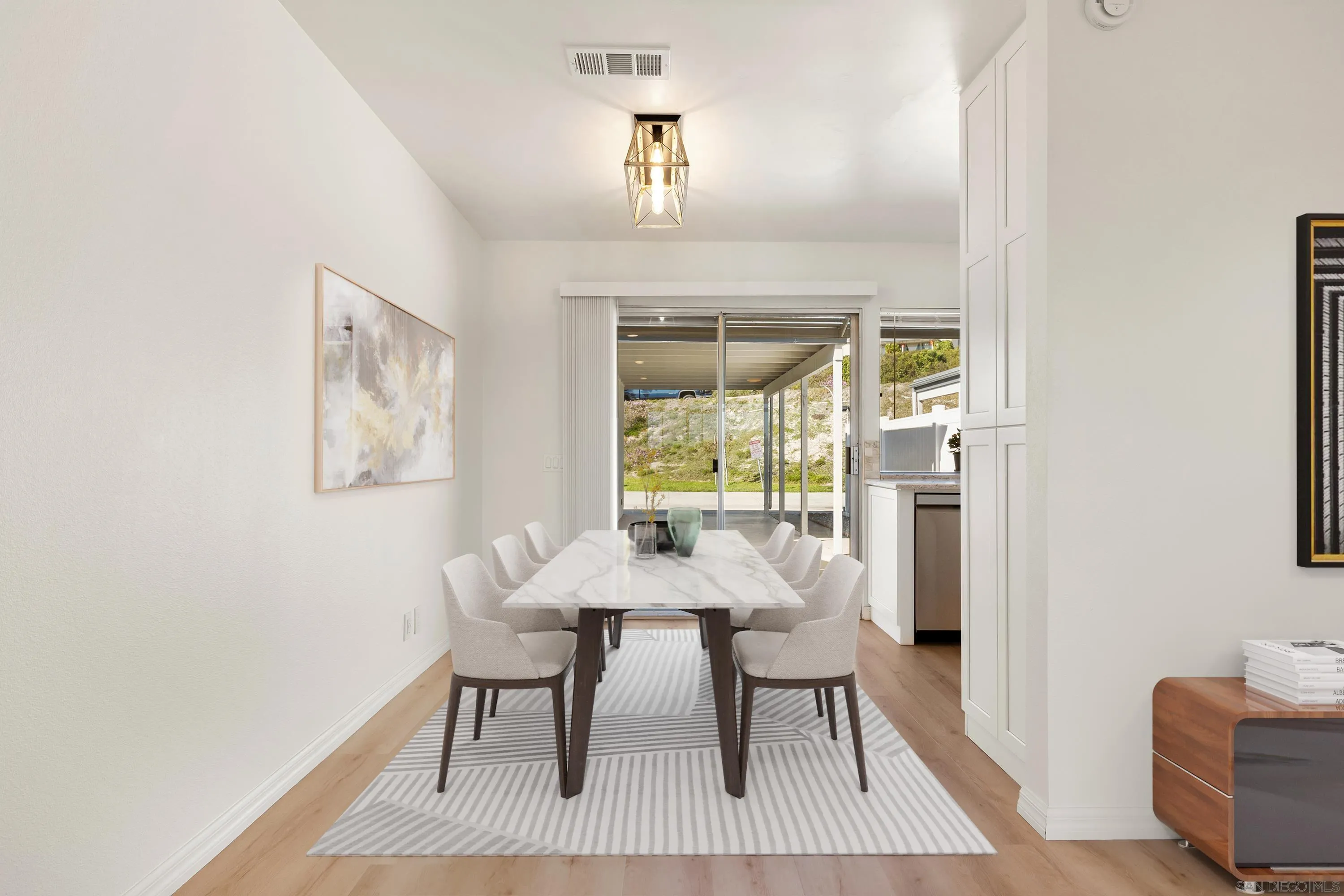 Photo #7: 250045893 Listing: Photo #7