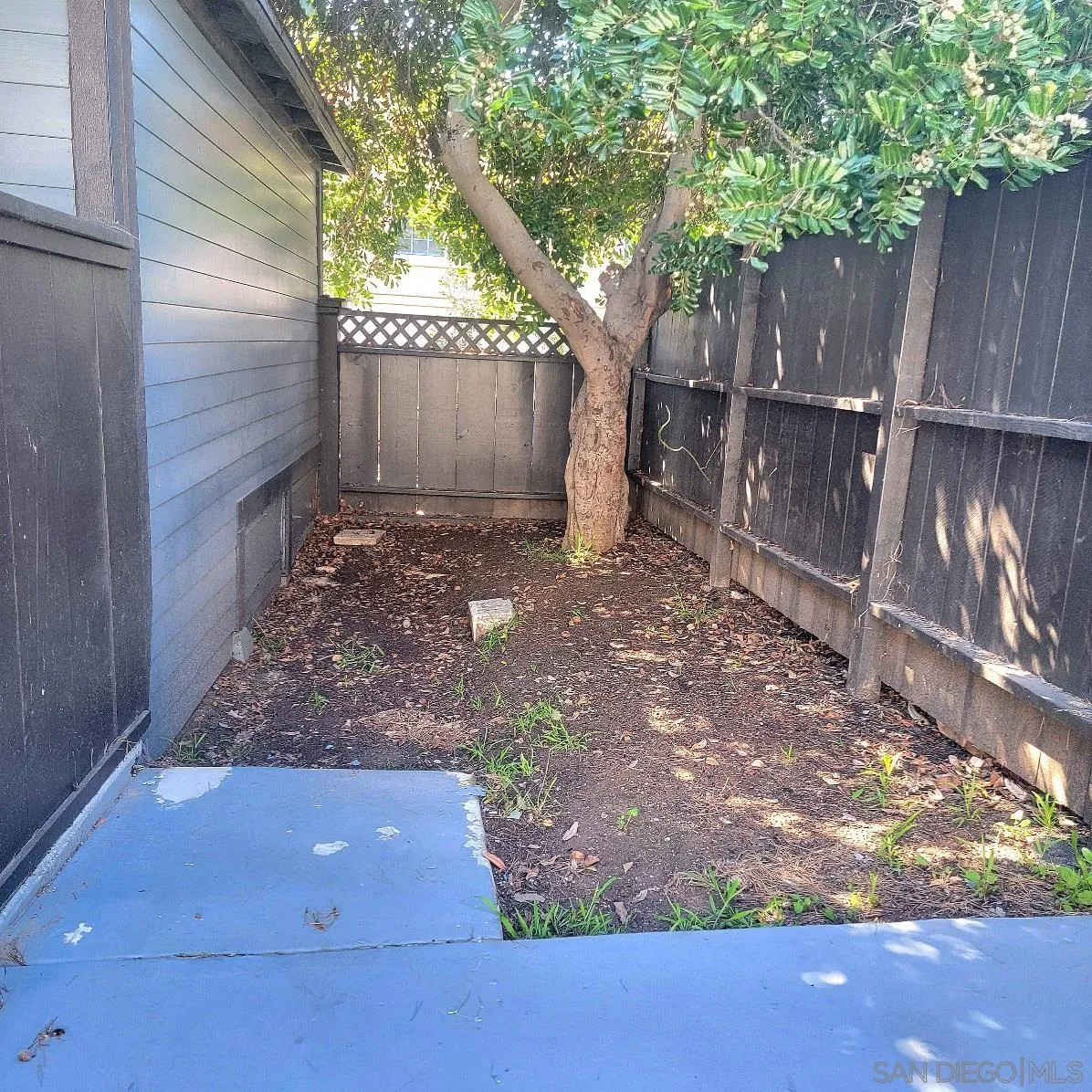 https://cdn.realtyfeed.com/cdn/127/250045901/4ede0861a78c92a3a81efa344129b261.webp