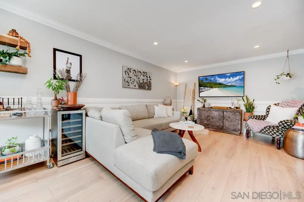 140 Walnut Ave. Unit 2d