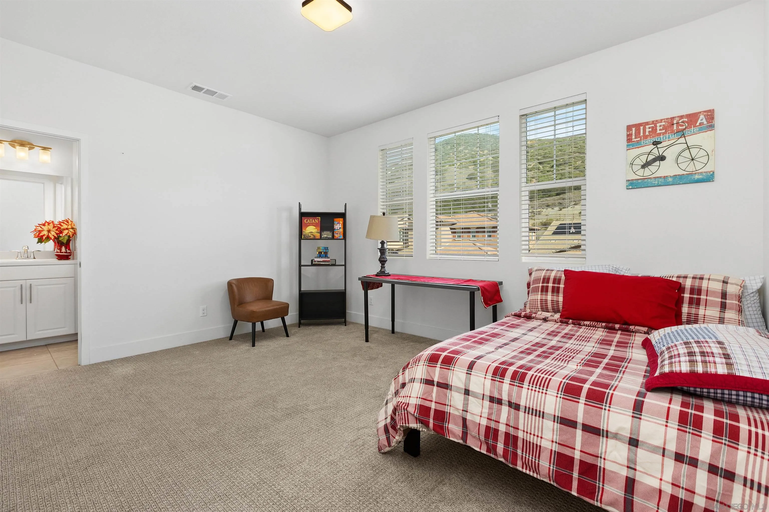 https://cdn.realtyfeed.com/cdn/127/250045910/0976278935ba7fc6b1499113e16e8c62.webp
