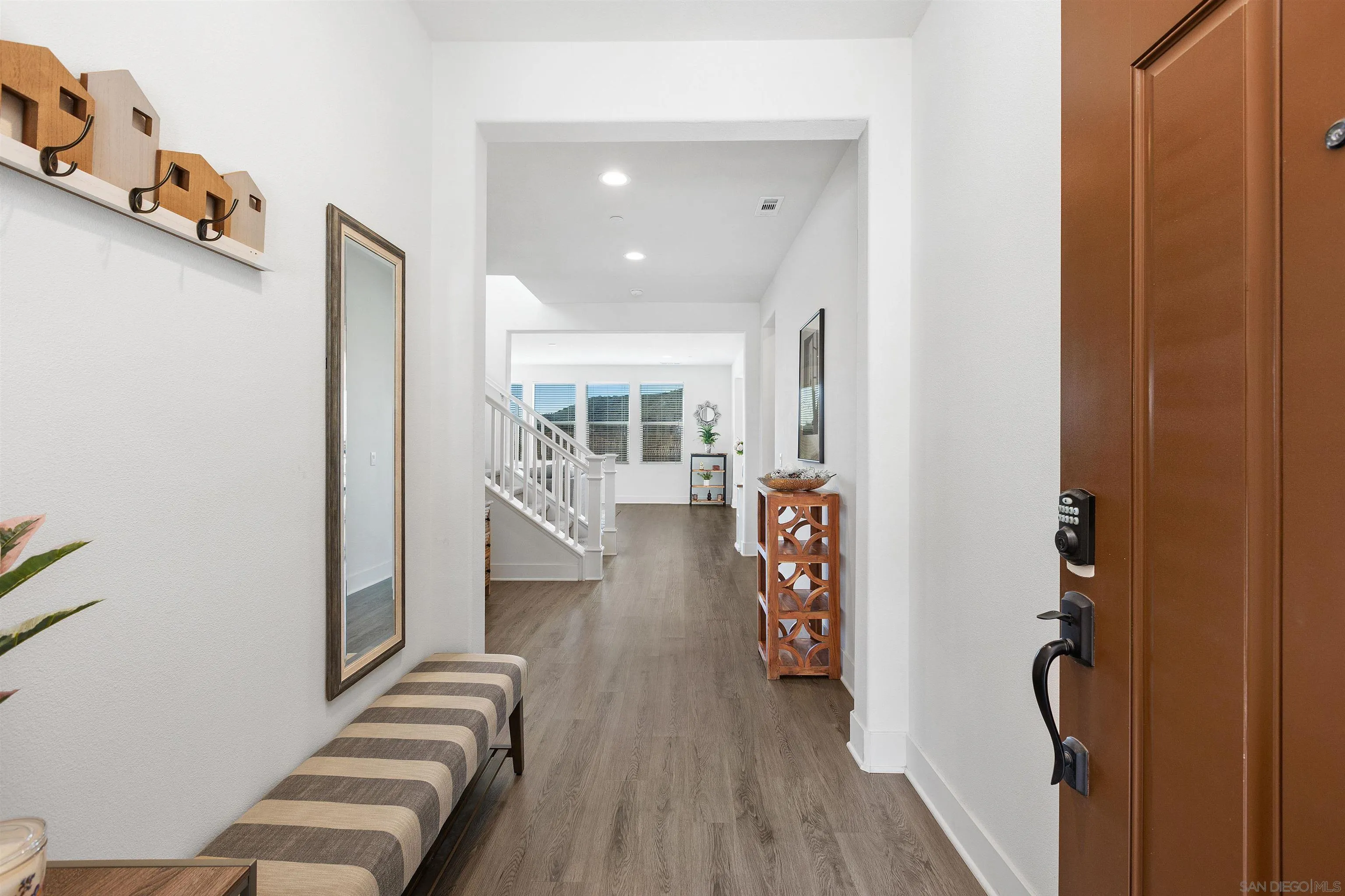 https://cdn.realtyfeed.com/cdn/127/250045910/3261716d7749eedeab3dd4b47d77c860.webp