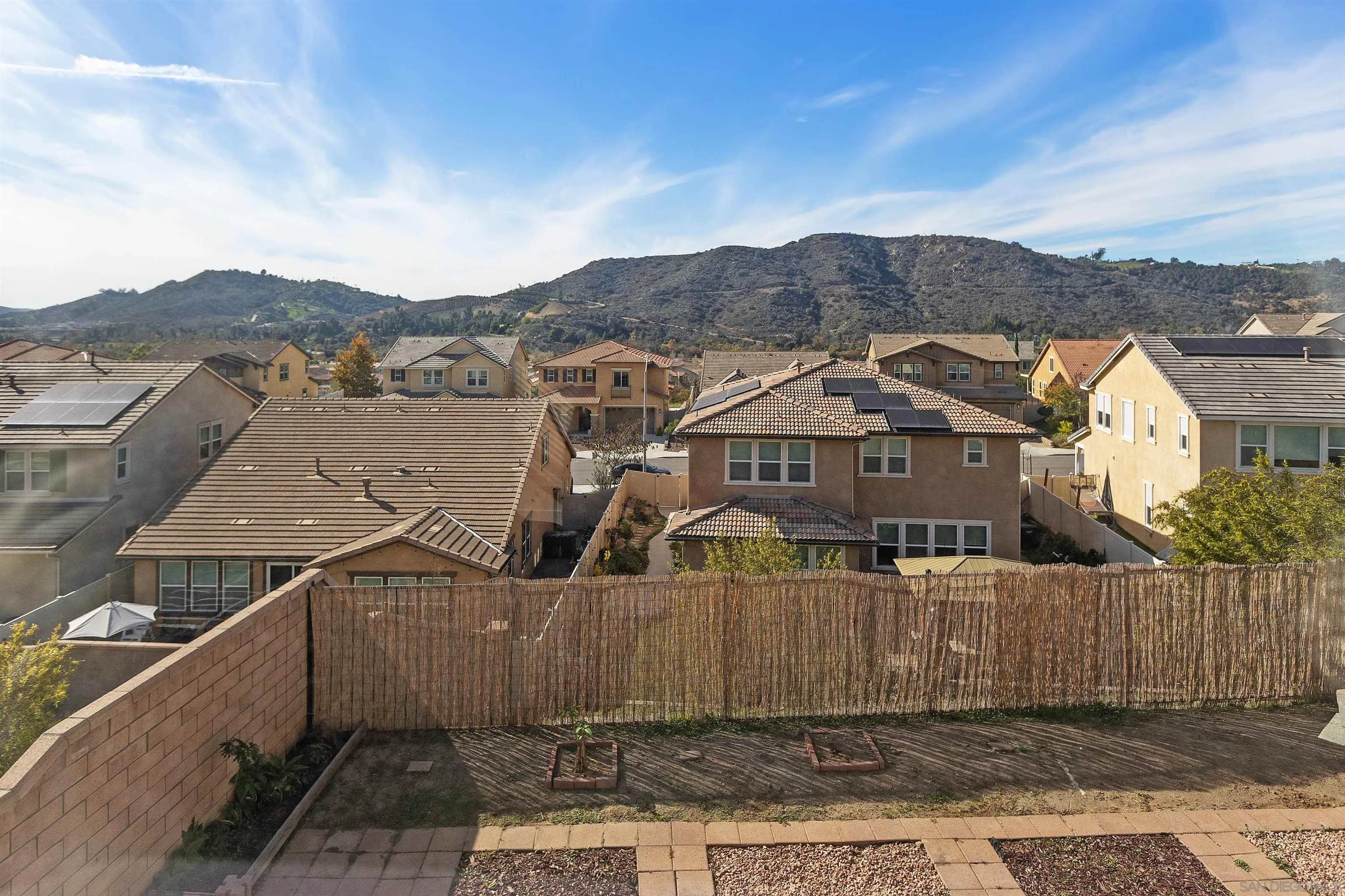 https://cdn.realtyfeed.com/cdn/127/250045910/3828a320245e3d40209343c02f1a687a.webp