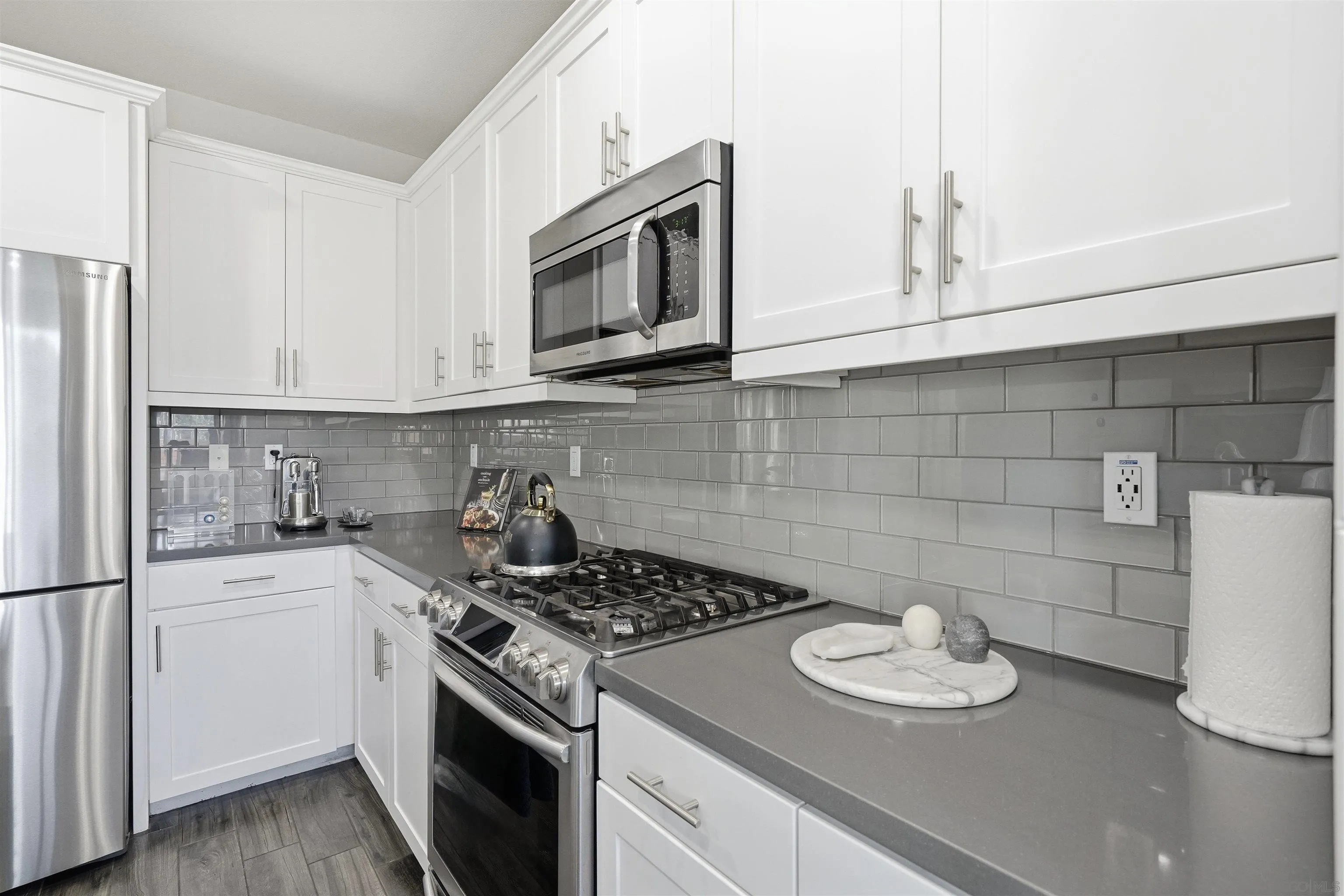 Photo #16: 250045916 Listing: Photo #16