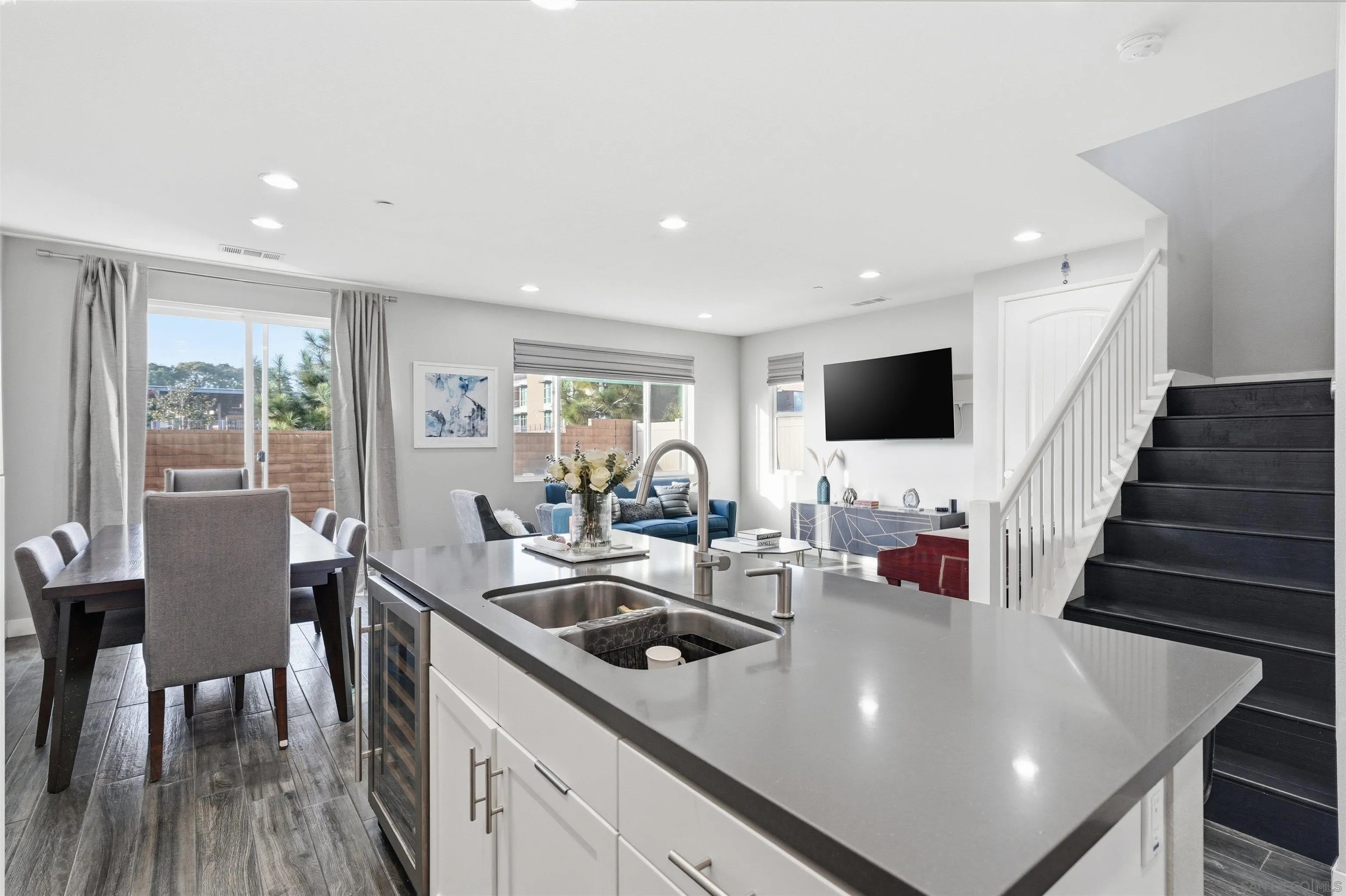 Photo #11: 250045916 Listing: Photo #11