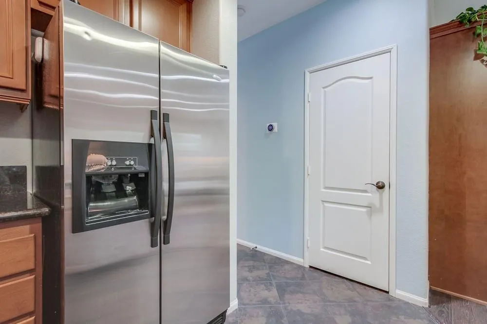 https://cdn.realtyfeed.com/cdn/127/250045918/85a4b847cac901f5ae8626074915d4a9.webp