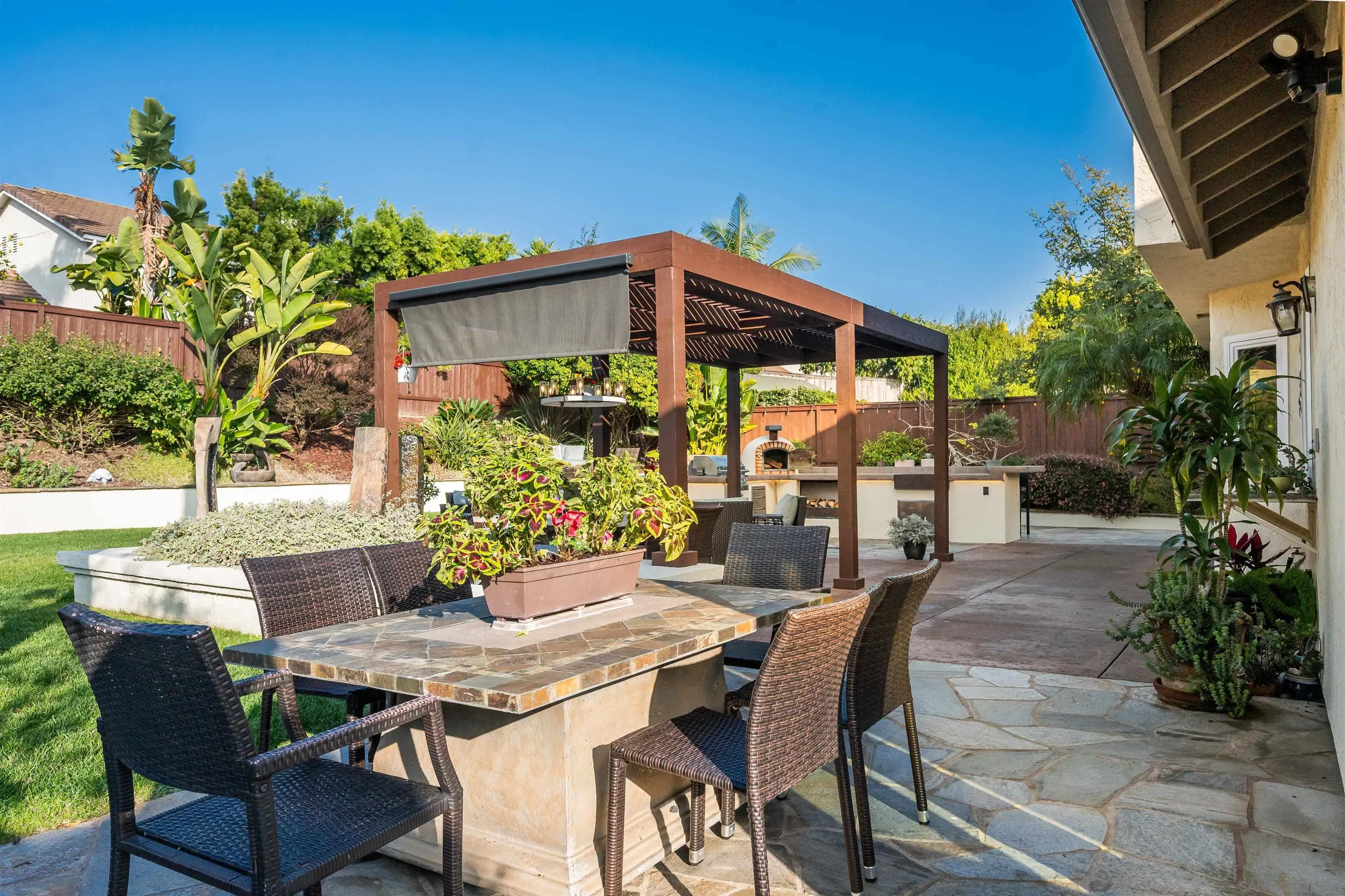 https://cdn.realtyfeed.com/cdn/127/250045920/e6f4a27b3b3a1f3f529903cc1ea7636d.webp