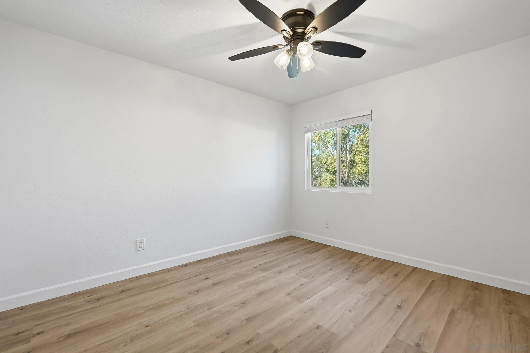 https://cdn.realtyfeed.com/cdn/127/250045922/e3708417b642903e02682029c0720f04.webp