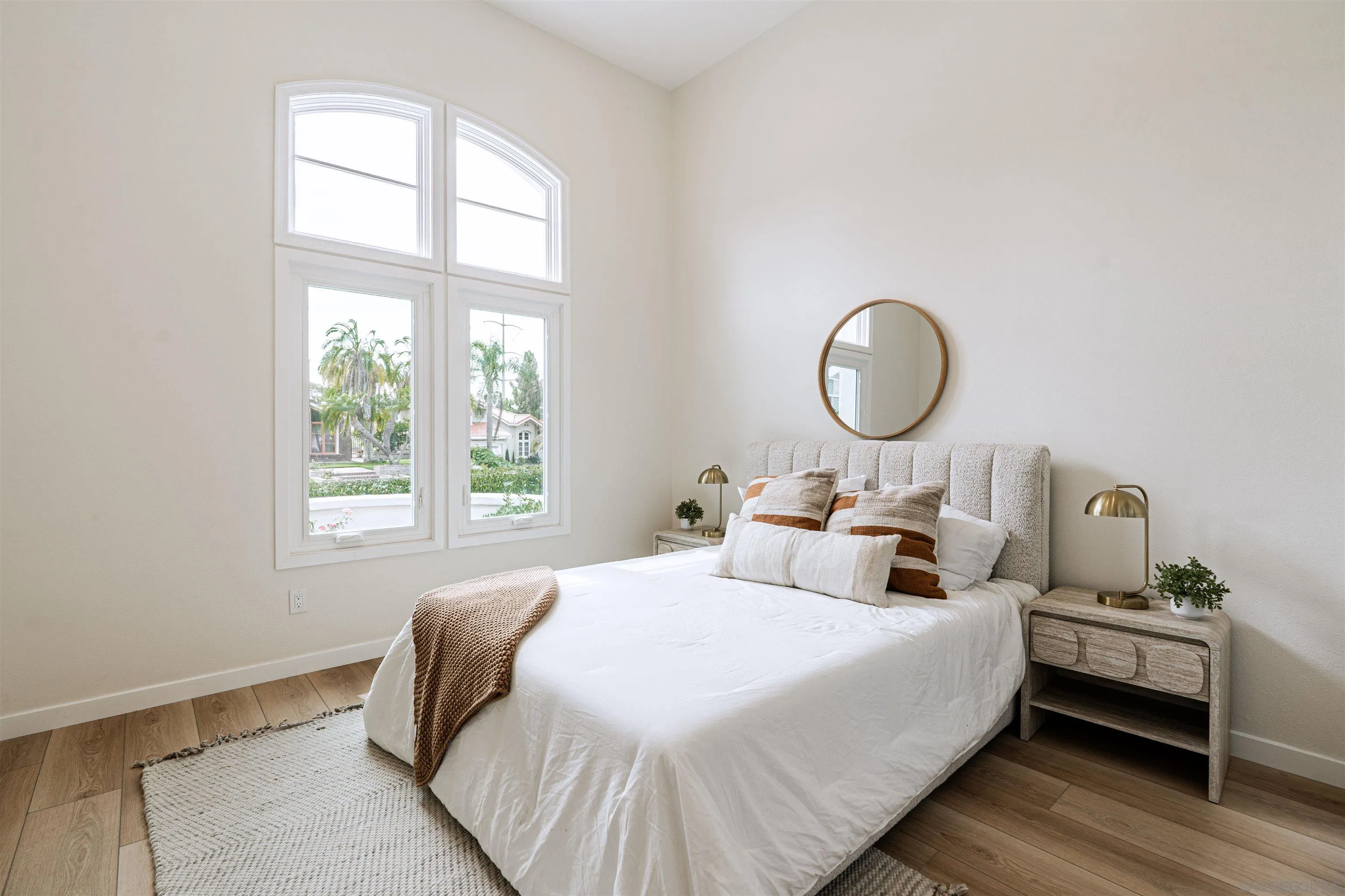 https://cdn.realtyfeed.com/cdn/127/250045931/5da1cc0d320603df695a672b85c08566.webp