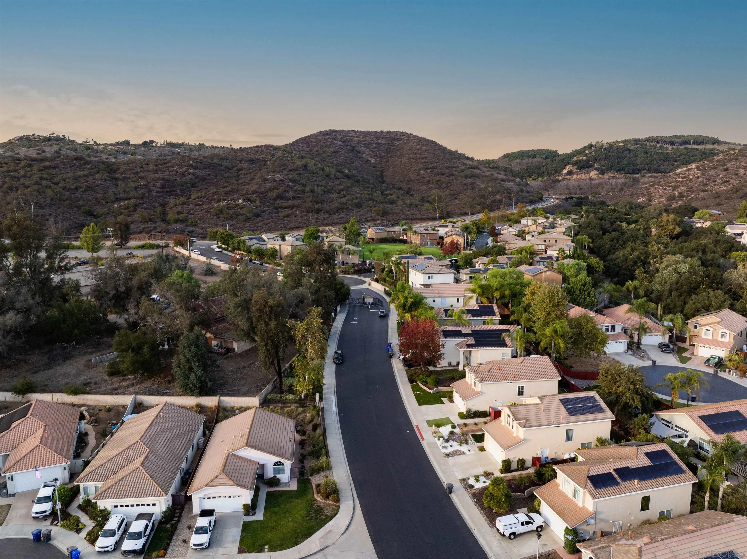 https://cdn.realtyfeed.com/cdn/127/250045934/902f129759025ac8410aaa35ecd72241.webp