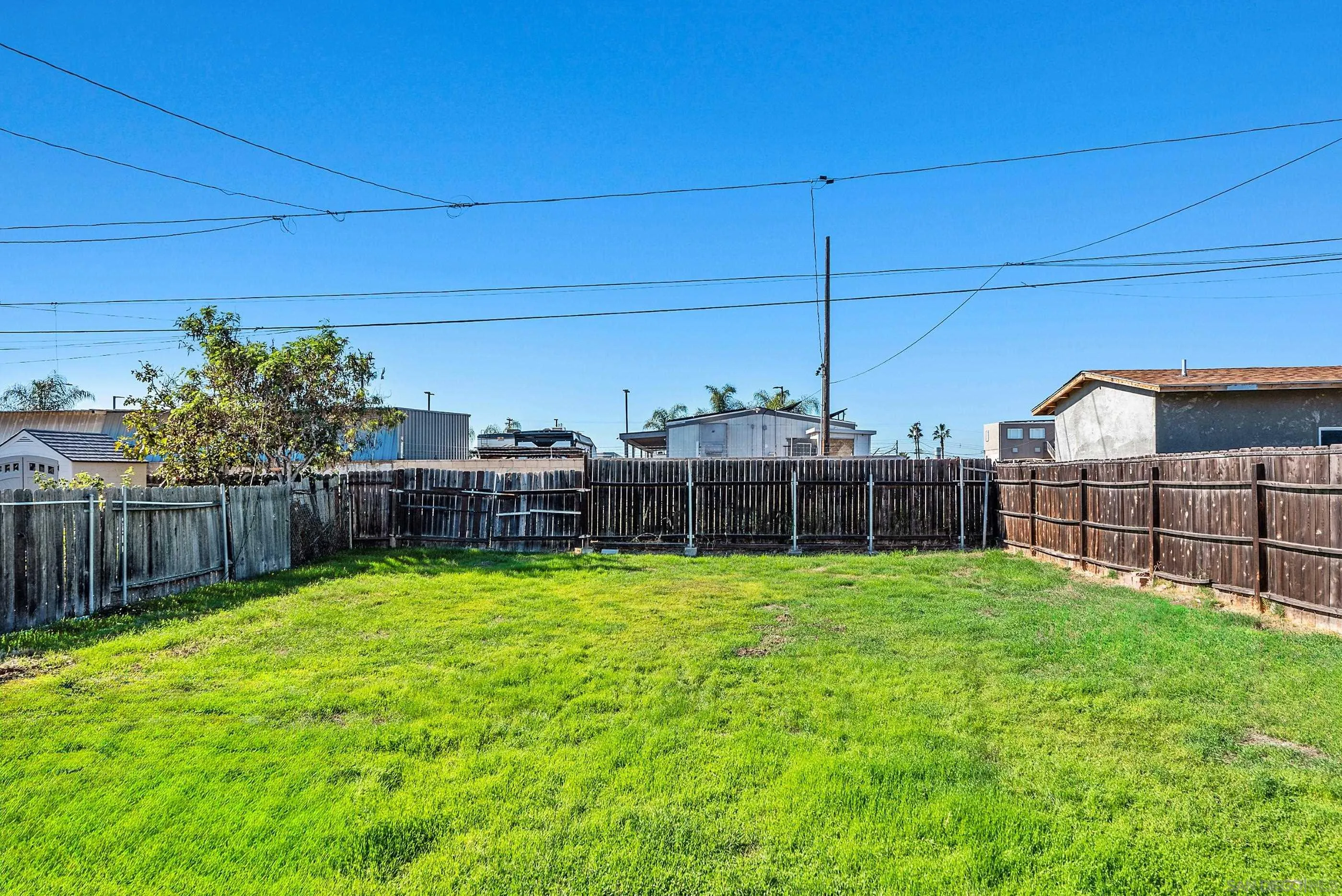 https://cdn.realtyfeed.com/cdn/127/250045937/68c9152bf9c133525251f0e05511801b.webp