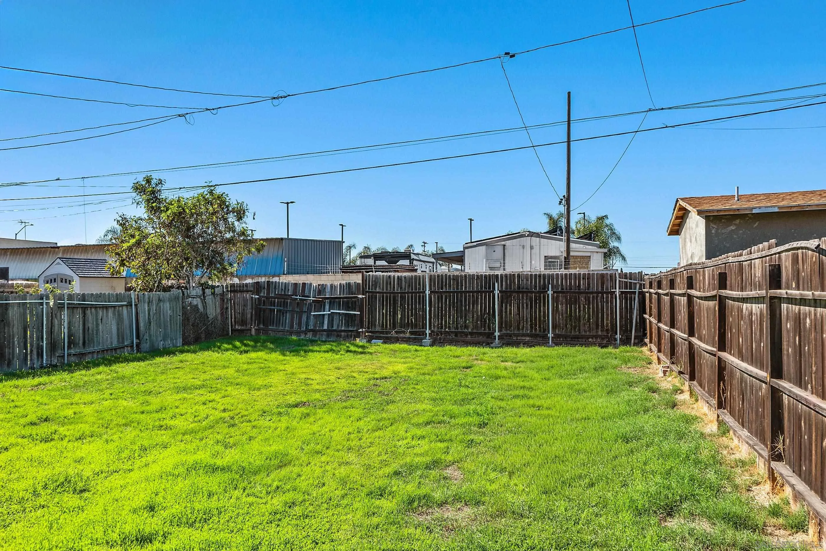 https://cdn.realtyfeed.com/cdn/127/250045937/f6c5cf01c7866782e03449a92e649ea8.webp