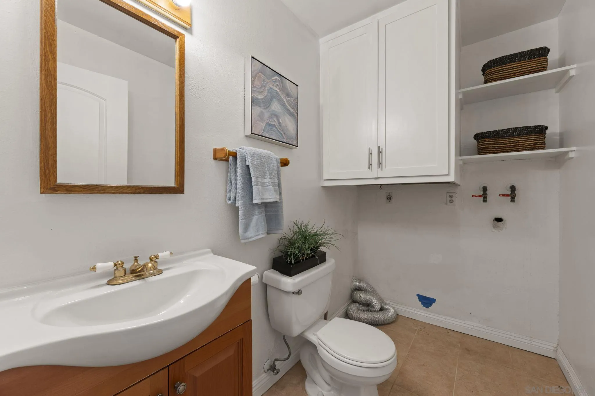 https://cdn.realtyfeed.com/cdn/127/250045942/99bf759afdc26253aa641b1abc109c95.webp