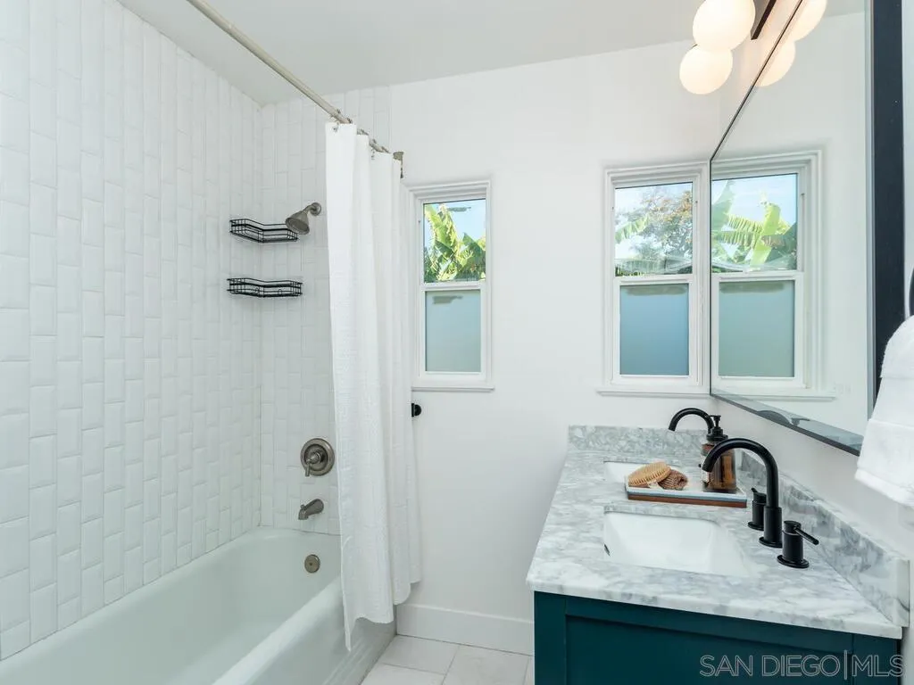 https://cdn.realtyfeed.com/cdn/127/250045949/f8e444ae344f4a316661f42baf74d63b.webp