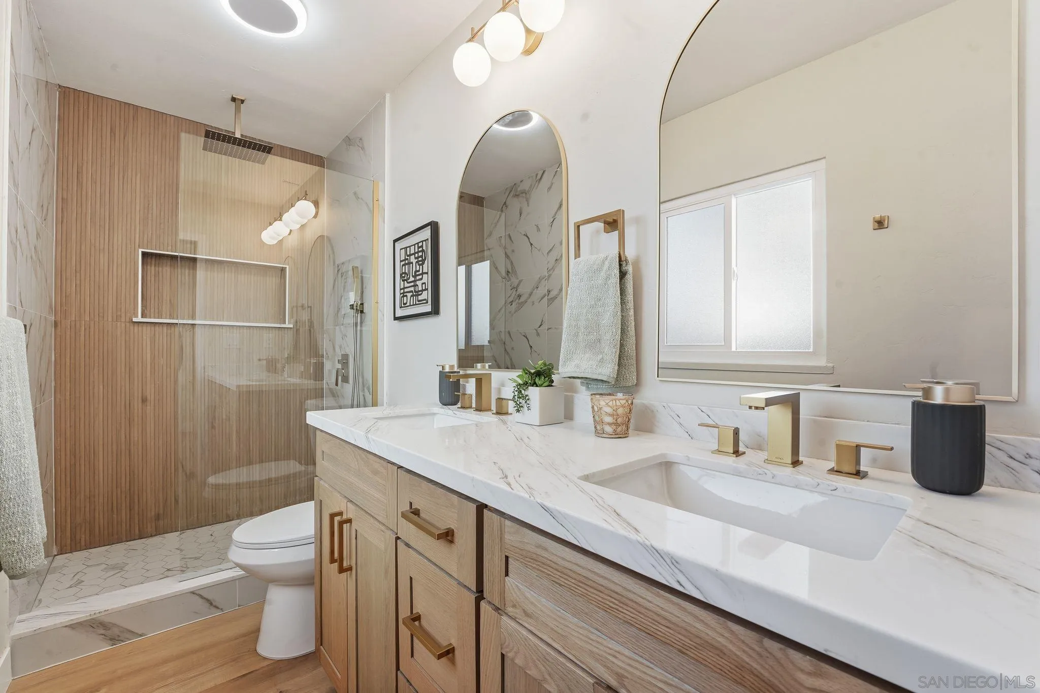 https://cdn.realtyfeed.com/cdn/127/250045950/6081400b06694438a0d6b85726c0d575.webp