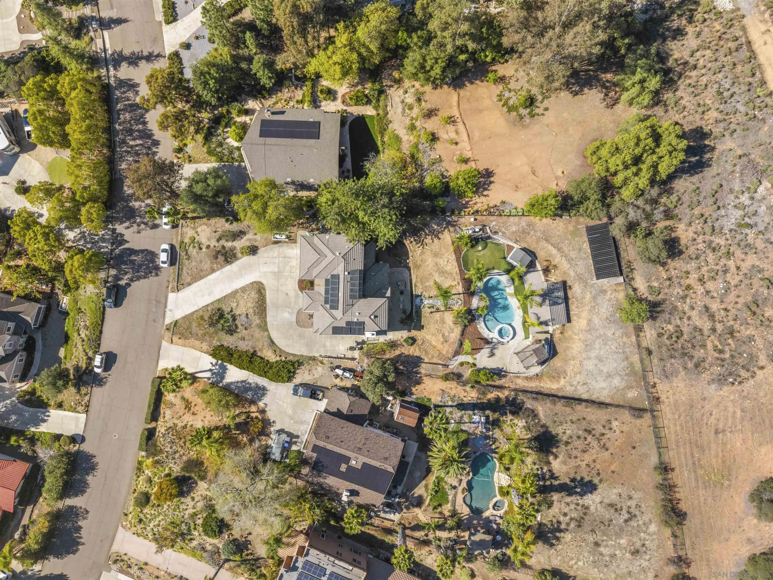 https://cdn.realtyfeed.com/cdn/127/250045953/876f57b864177177bc15ea468e7a984c.webp