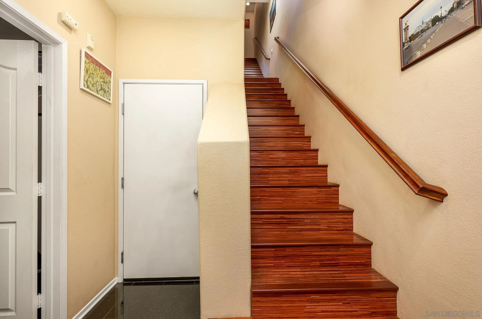 Photo #15: 250045955 Listing: Photo #15