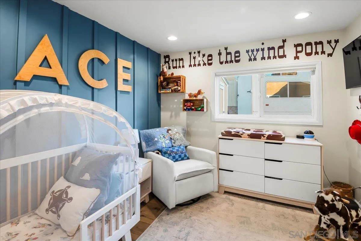 https://cdn.realtyfeed.com/cdn/127/250045956/f95c4438764724f934180b1c294cafda.webp