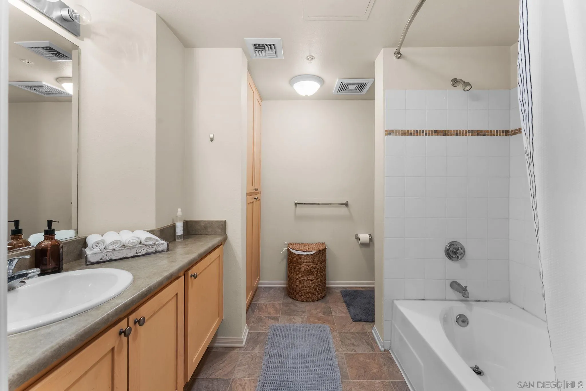 https://cdn.realtyfeed.com/cdn/127/250045958/9628ae55467de6fe9985aac543cf7f7f.webp