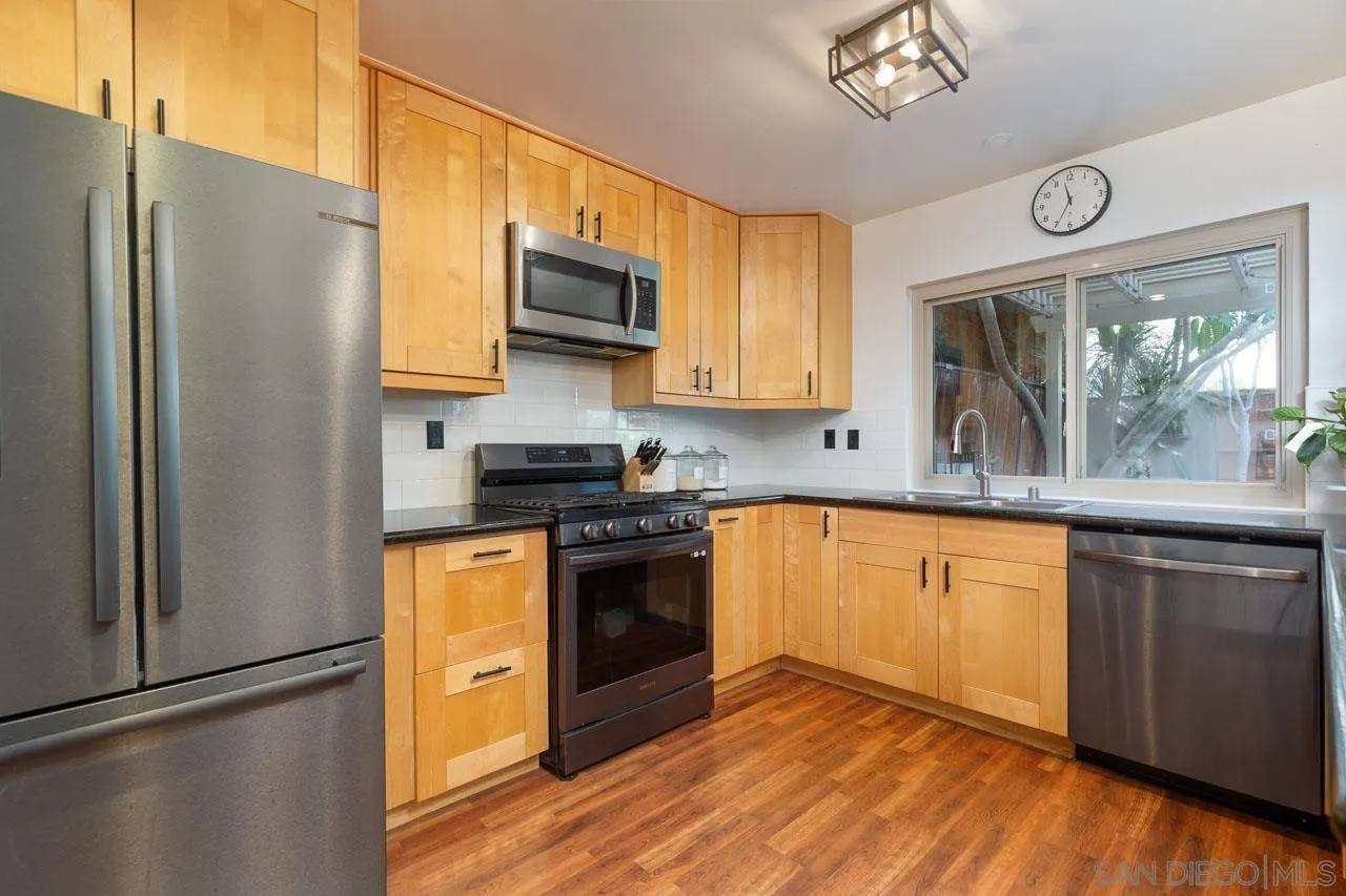 https://cdn.realtyfeed.com/cdn/127/250045977/6c33cd808e8799955106a2c36f286324.webp