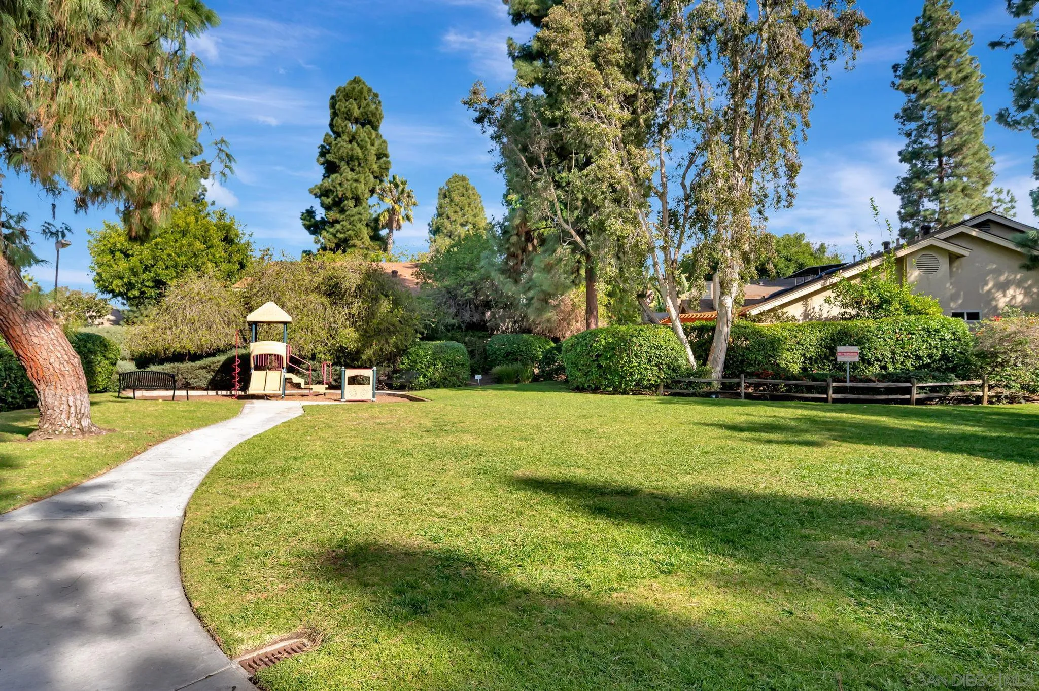 https://cdn.realtyfeed.com/cdn/127/250045992/8d771600624586ad6c825ea6a234961e.webp