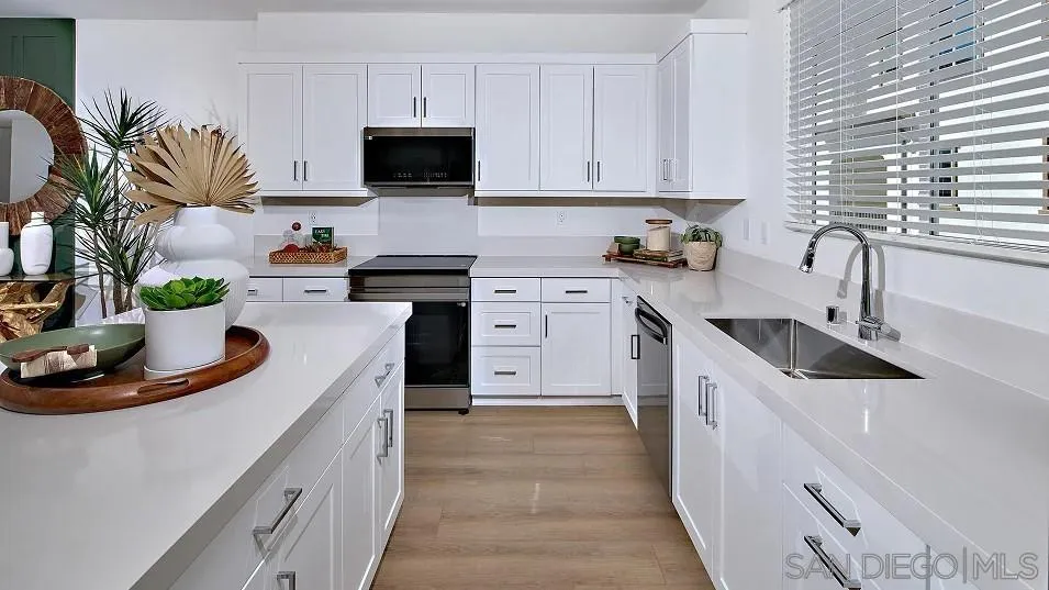 Photo #2: 250045996 Listing: Photo #2