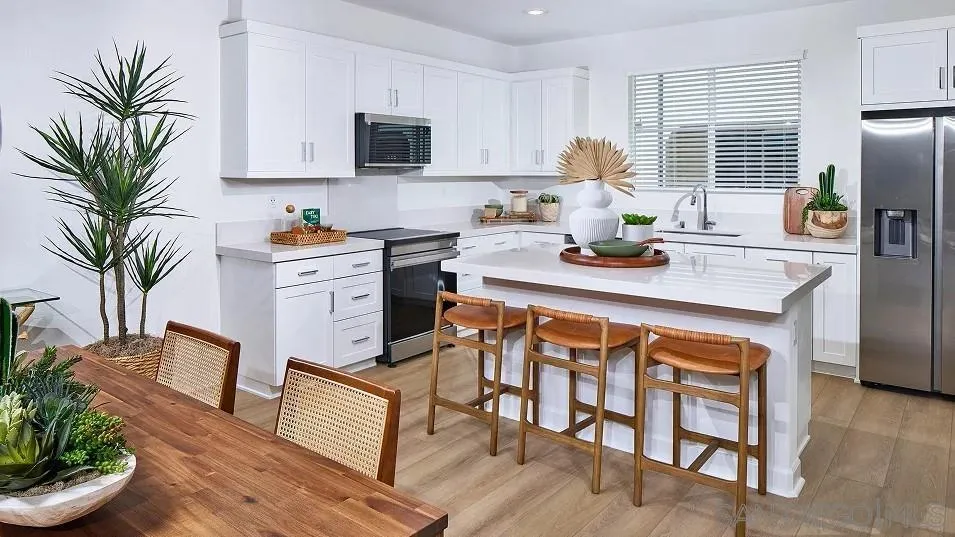 Photo #3: 250045996 Listing: Photo #3