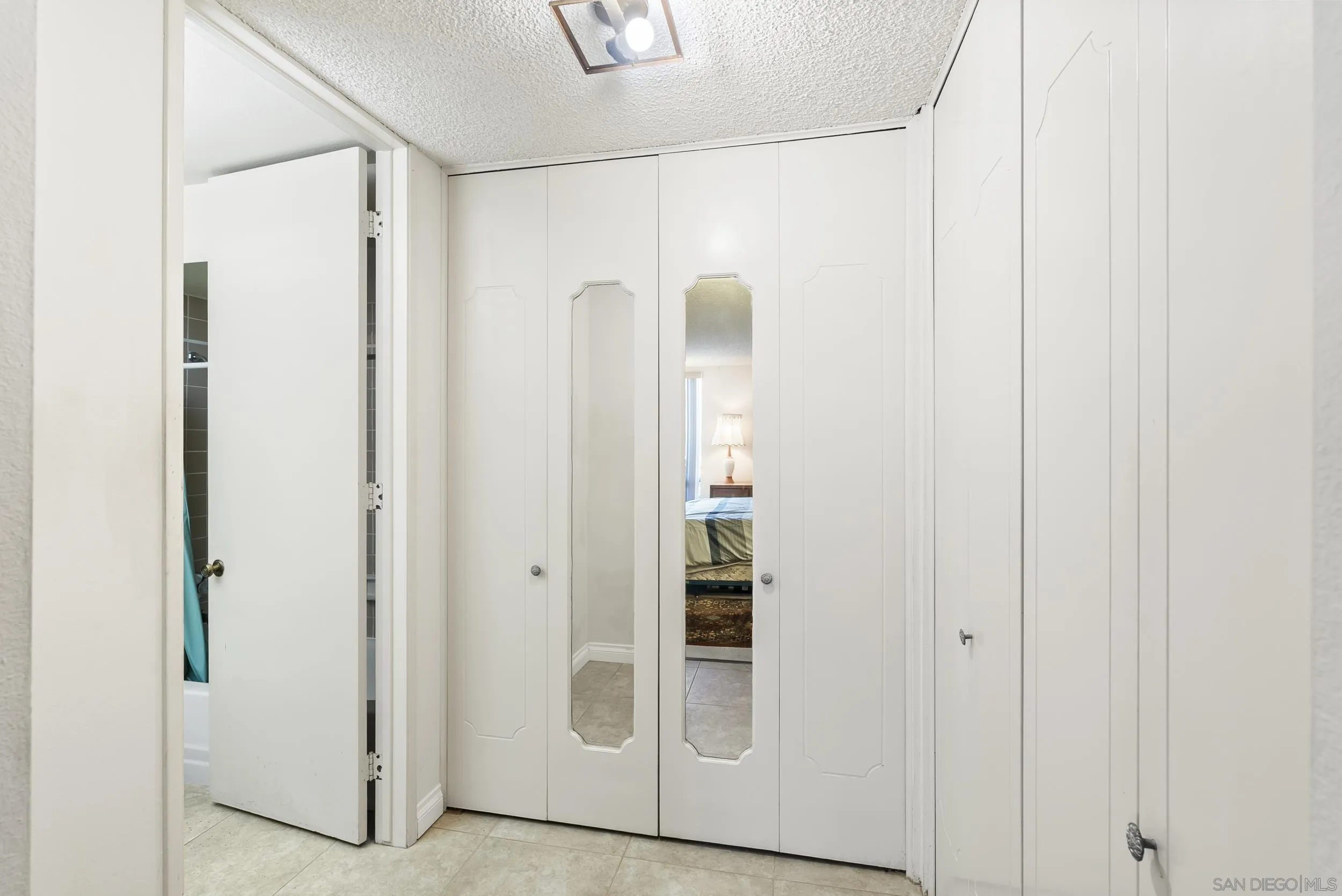 https://cdn.realtyfeed.com/cdn/127/250046001/3d973135e84092cc29e6aa0c0925f480.webp