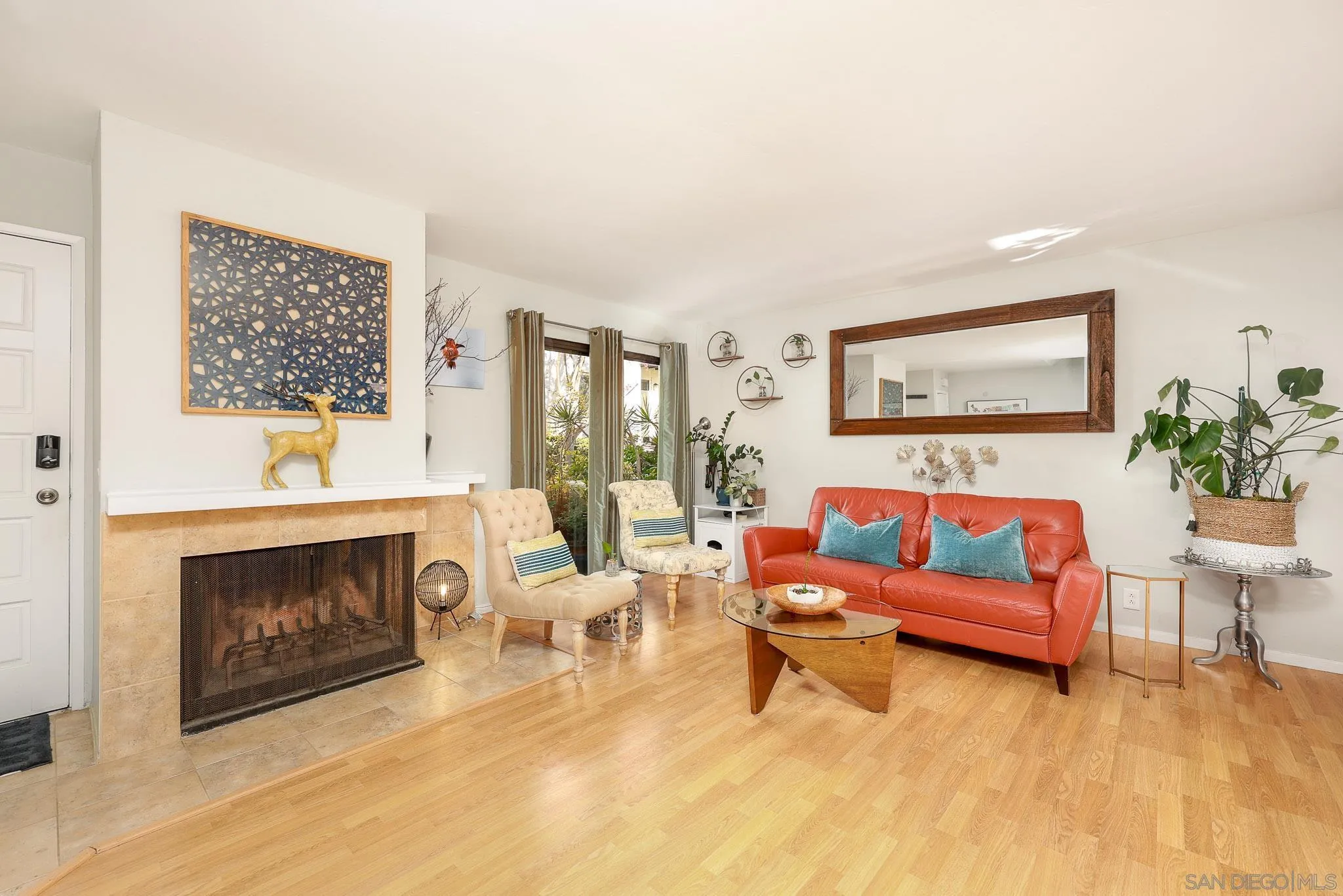 https://cdn.realtyfeed.com/cdn/127/250046005/44cad7e1521845260068edaff87ad050.webp