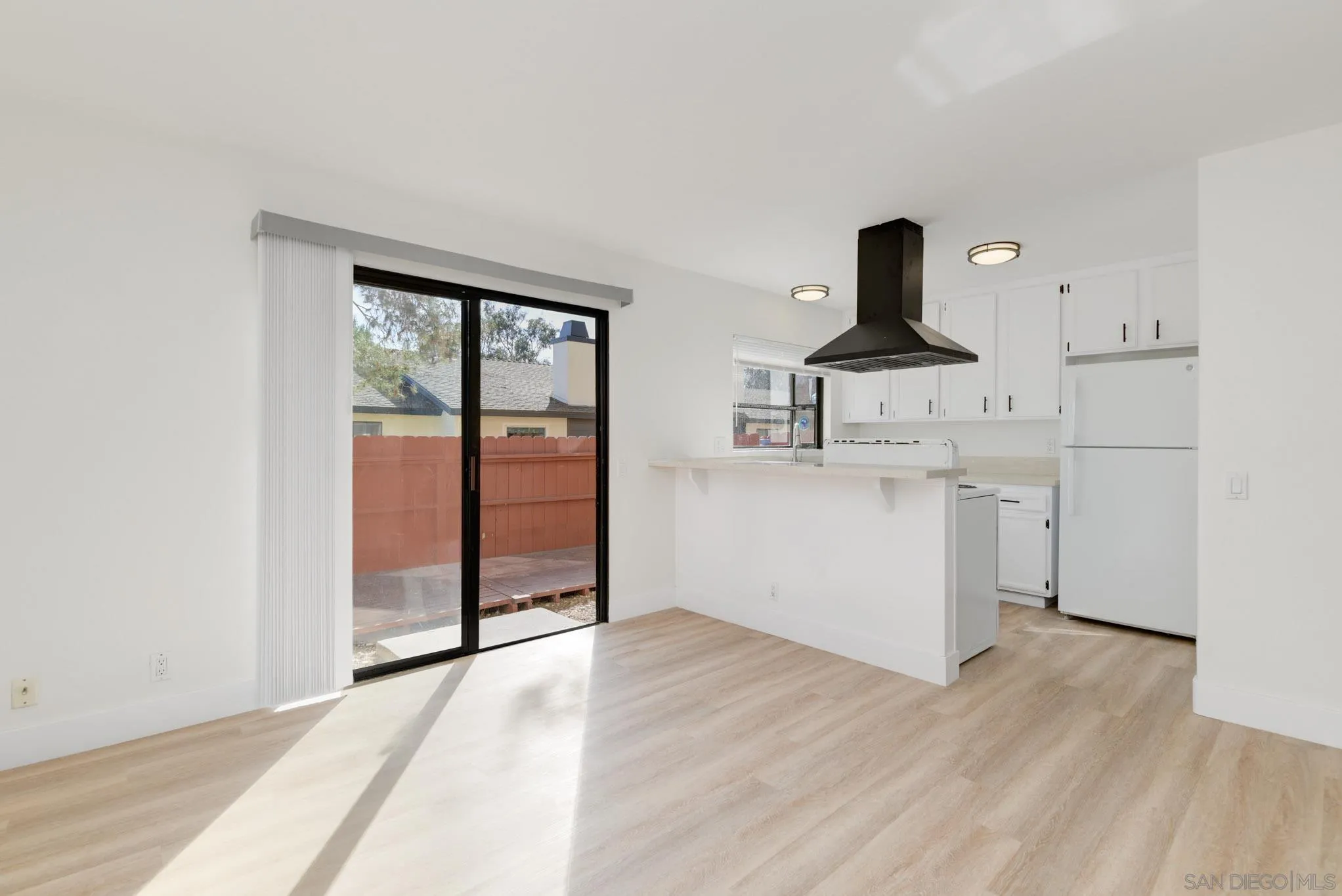 https://cdn.realtyfeed.com/cdn/127/250046011/6a3e5299fc6dab68e025bea00bf4a134.webp