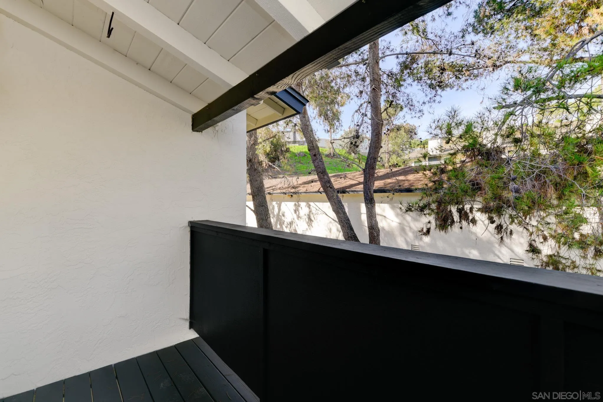 https://cdn.realtyfeed.com/cdn/127/250046011/dce9ad73754a5886b30724d101d83b81.webp
