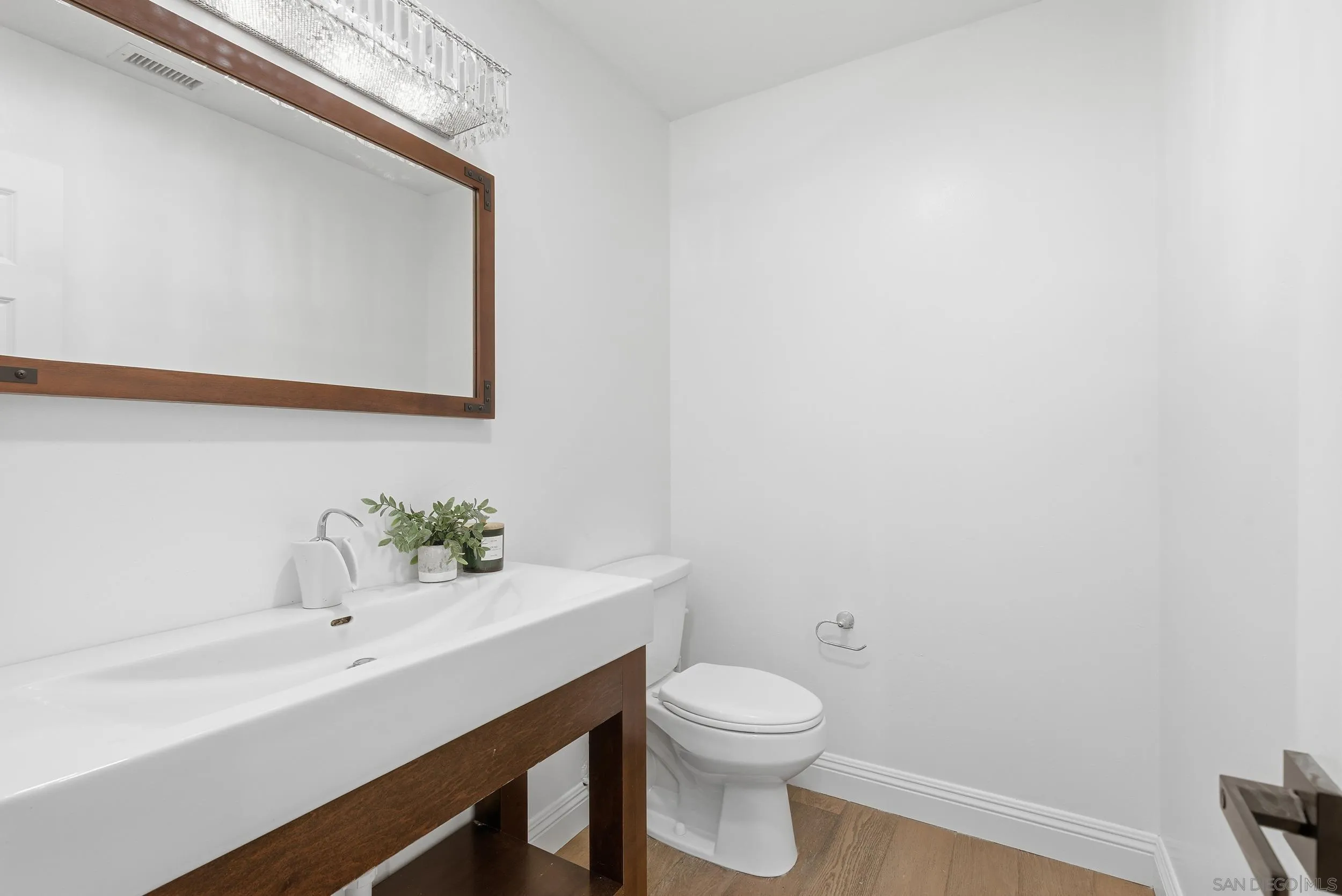 https://cdn.realtyfeed.com/cdn/127/250046016/66635a64c6e69382fe40600ab25f92f7.webp
