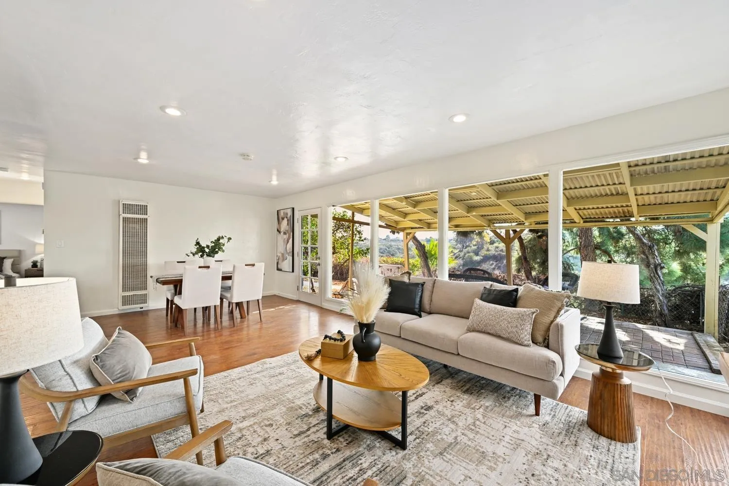 https://cdn.realtyfeed.com/cdn/127/250046020/0092e8b8881c0368438cf8907944d5a2.webp