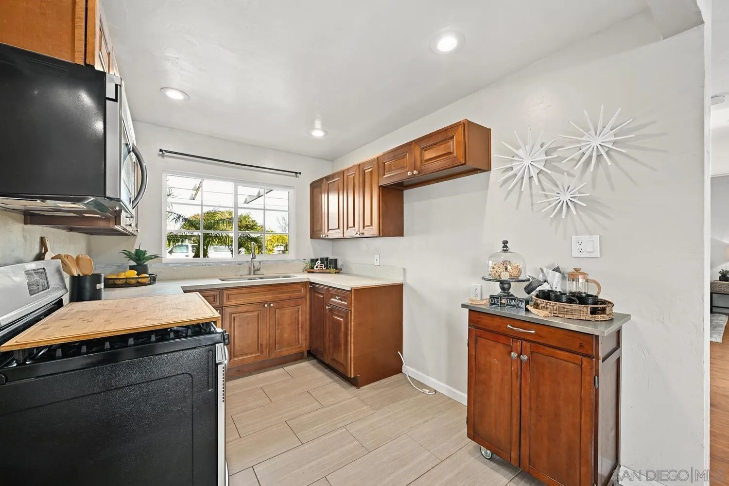 https://cdn.realtyfeed.com/cdn/127/250046020/9710e8a8c90a7040e4a36869ce9b2085.webp