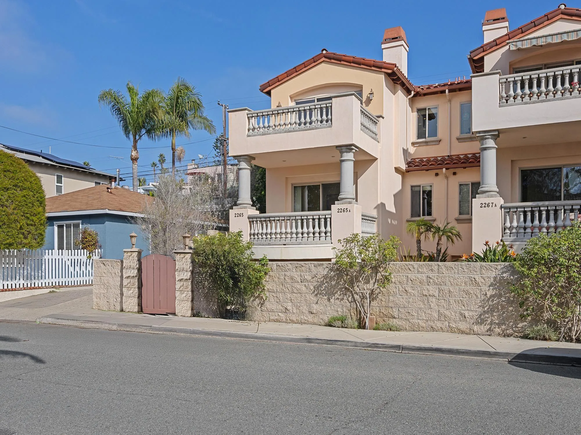 https://cdn.realtyfeed.com/cdn/127/250046025/280421914f47cc8c0482121300cddd9f.webp